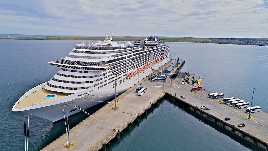 cruise liners orkney